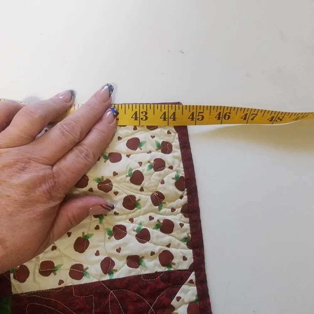 Carpenter Star Apple Lap Quilt 44
